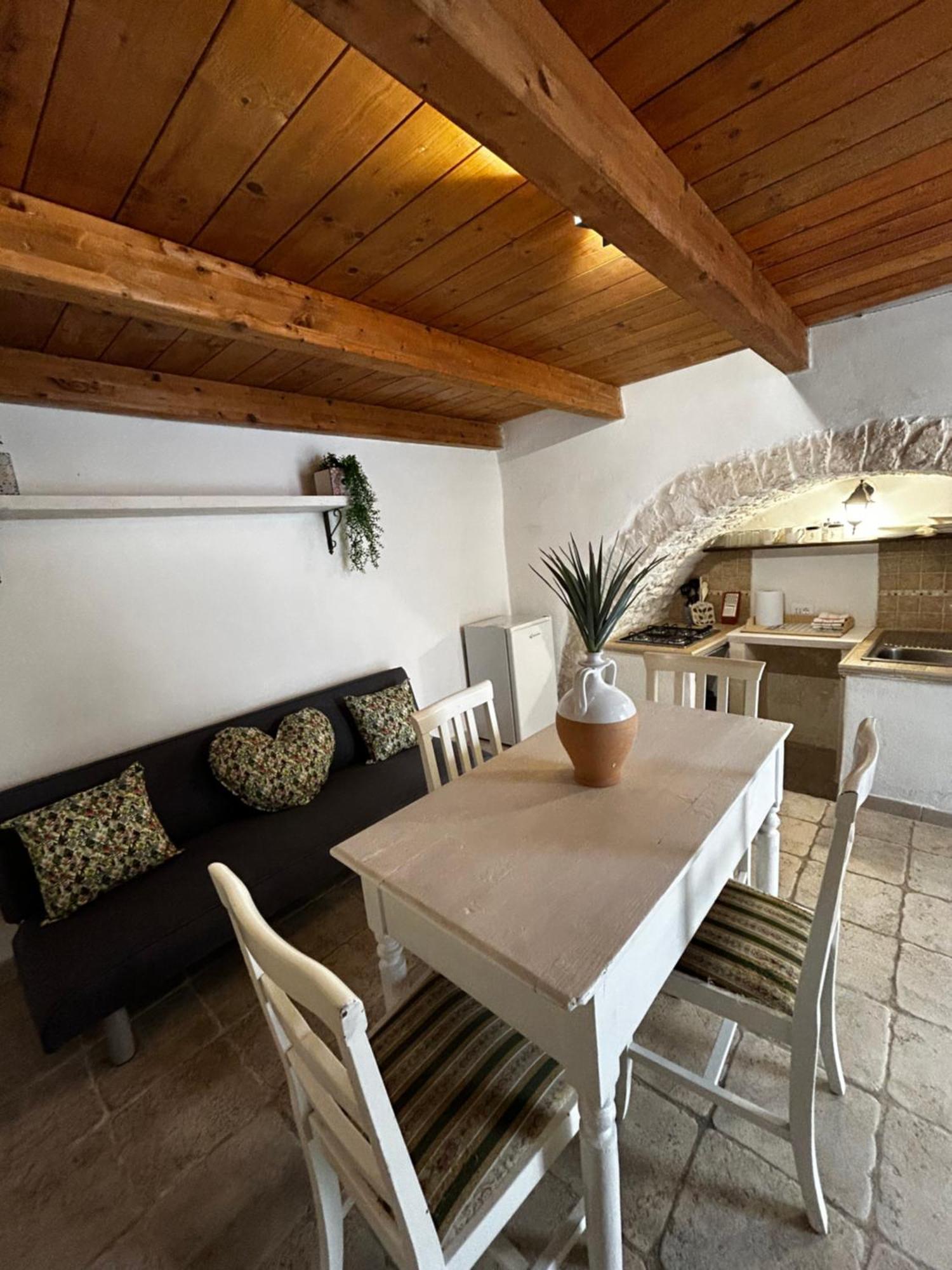 La 9 Guest House Ostuni Esterno foto