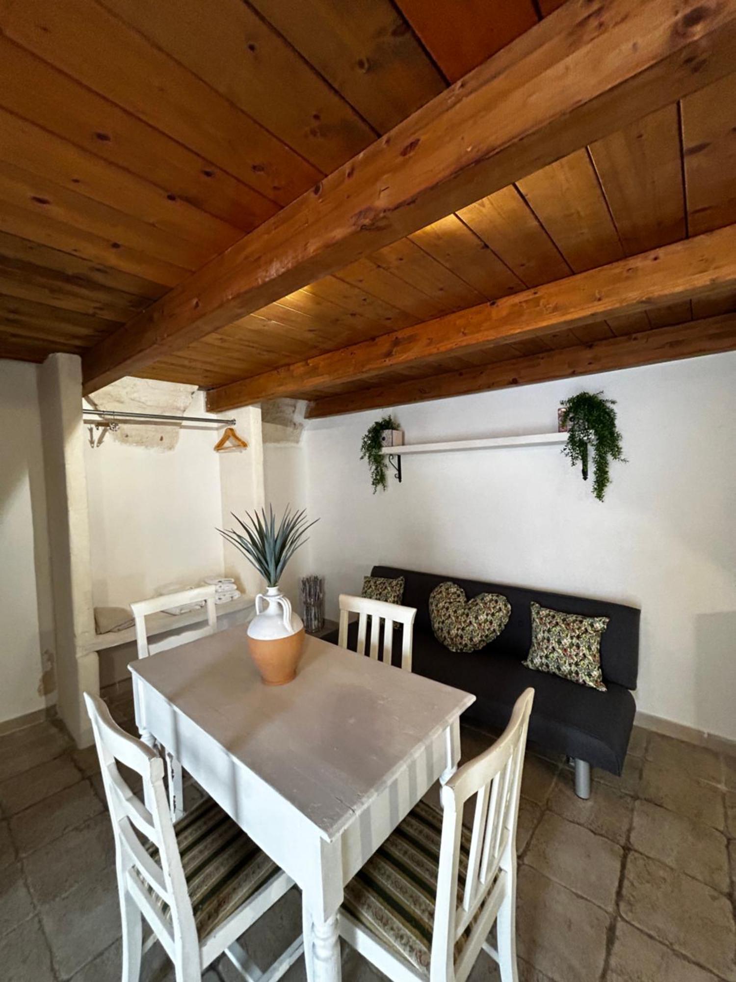 La 9 Guest House Ostuni Esterno foto