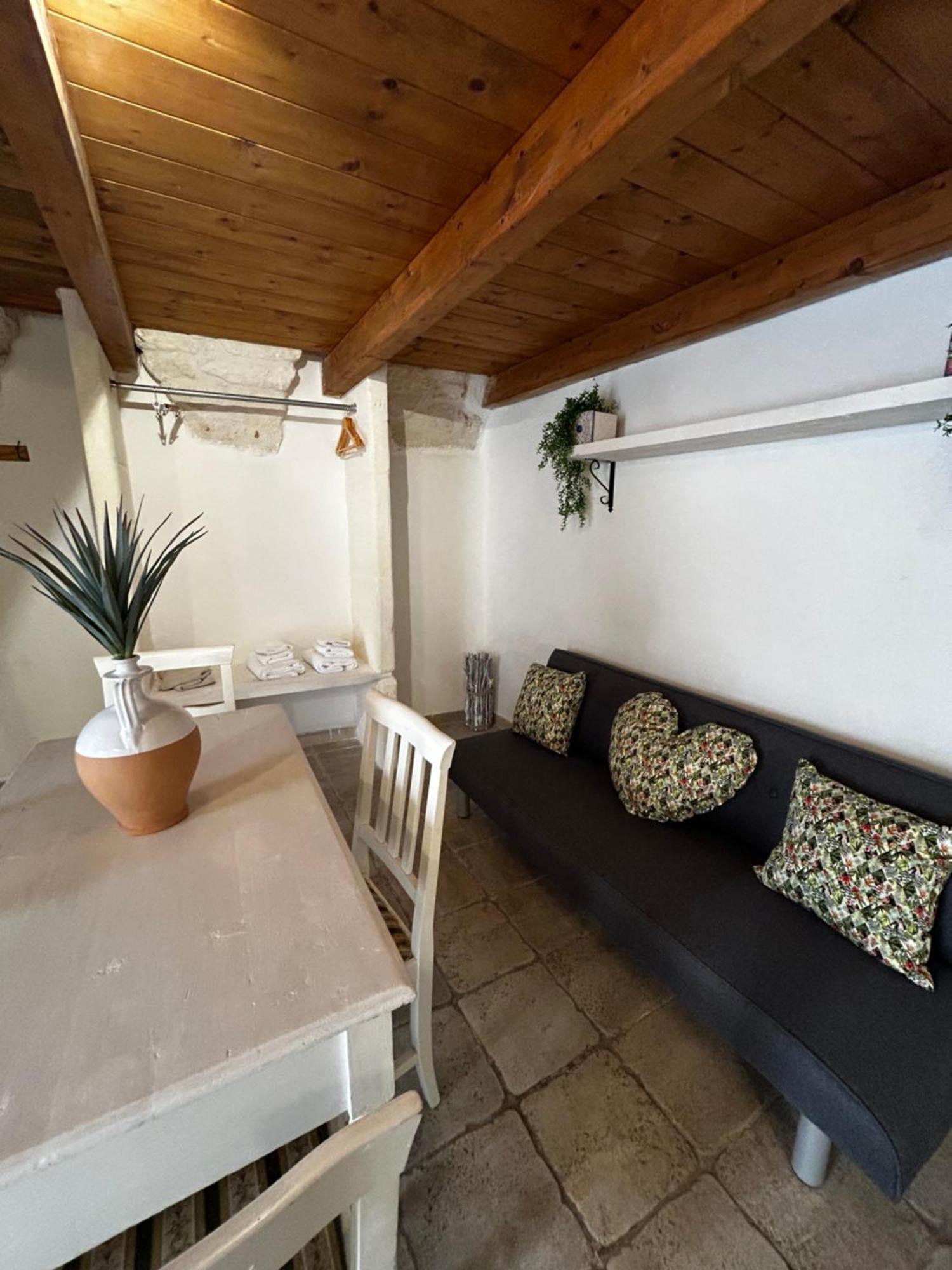La 9 Guest House Ostuni Esterno foto